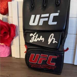 Jared Gordon Signed Autographed UFC Fighter Glove JSA verified